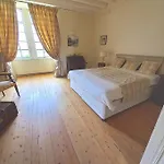 Chateau Tour Du Xiii Siecle *