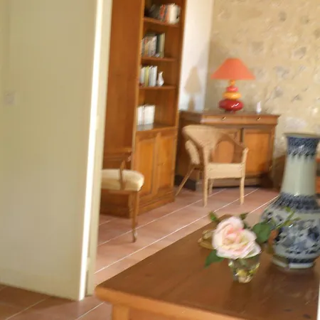 度假居 Chateau Tour Du Xiii Siecle *