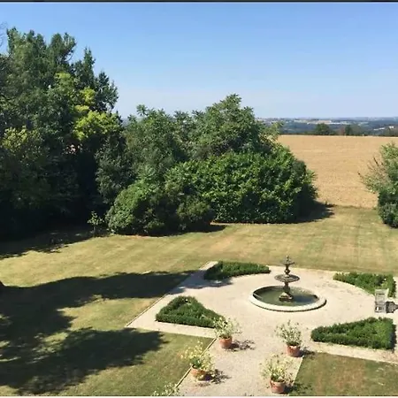 度假居 Chateau Tour Du Xiii Siecle *