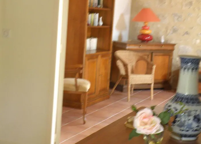 Casa de Férias Château Tour Du Xiii Siècle *