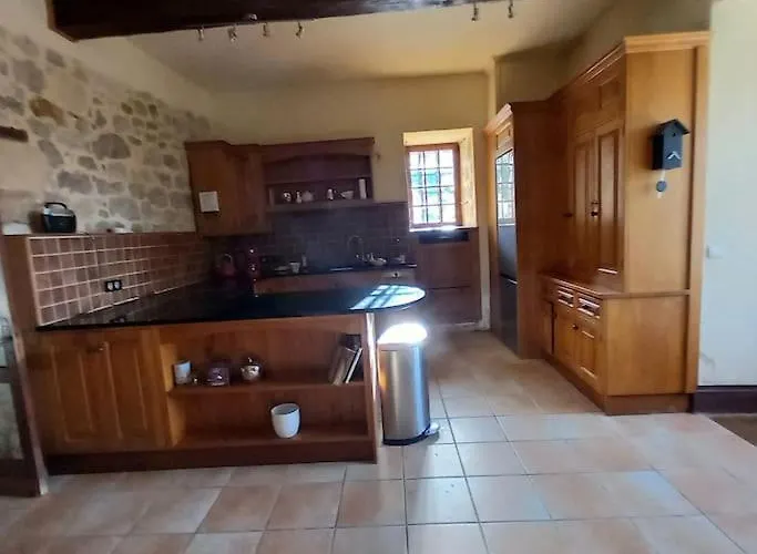 Château Tour Du Xiii Siècle Gazaupouy