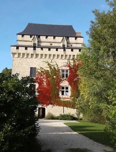 Casa de Férias Château Tour Du Xiii Siècle
