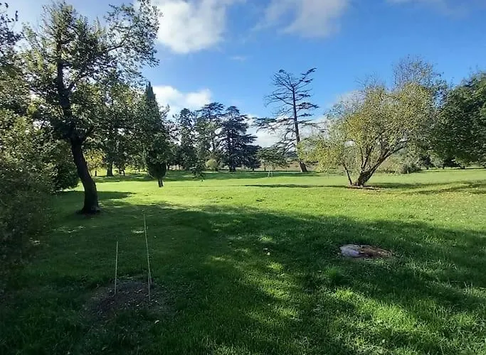 Château Tour Du Xiii Siècle Casa de Férias *
