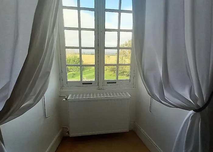 Casa de Férias Château Tour Du Xiii Siècle Gazaupouy